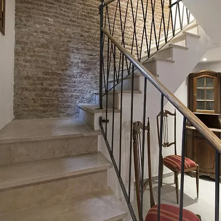 Residenza Tiziano Apartamento *